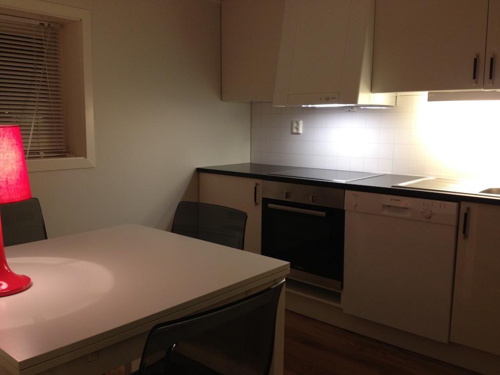 Sentrumsgården Motell AS Presteid Zimmer foto